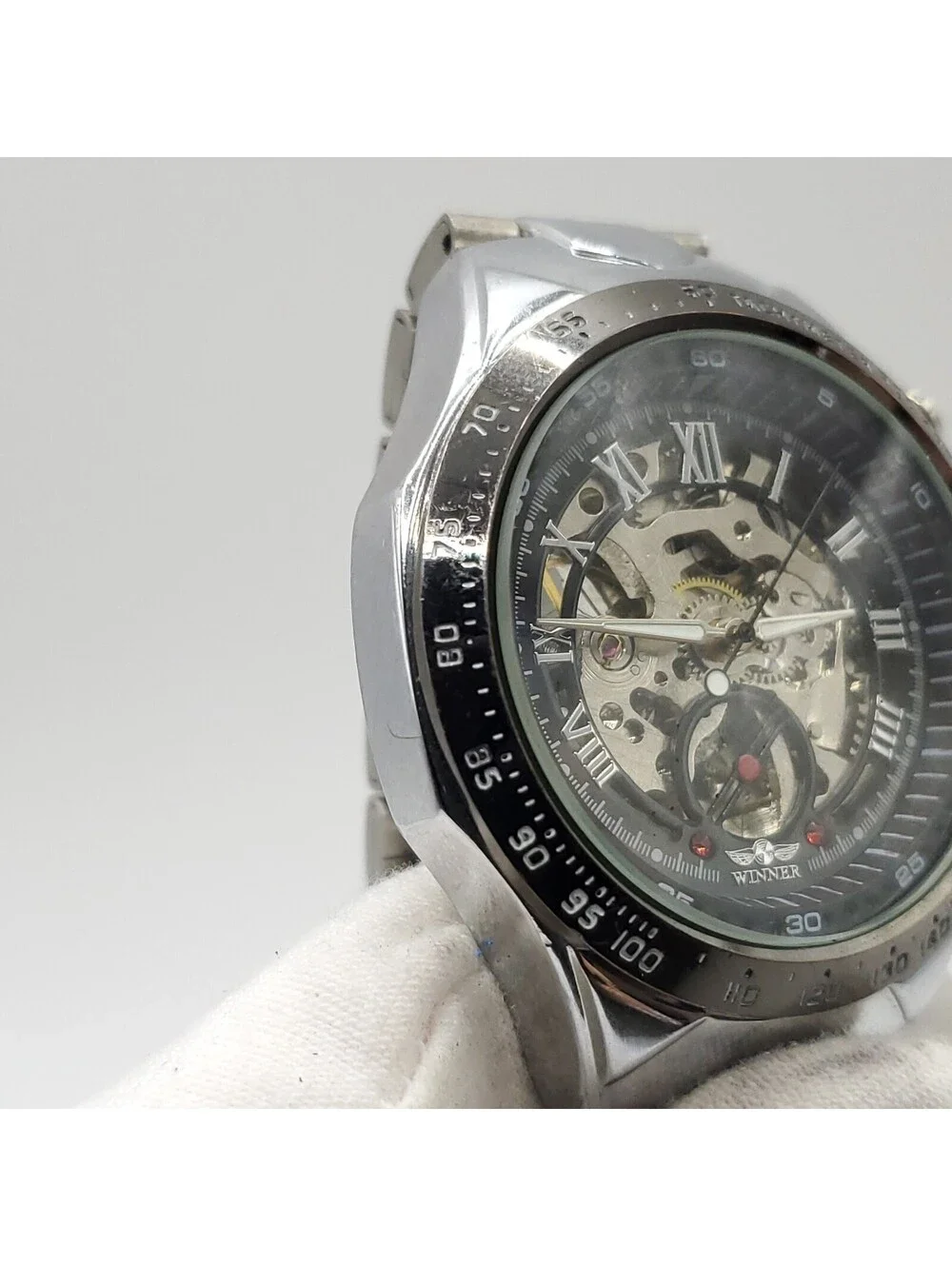 Winner pushers watch